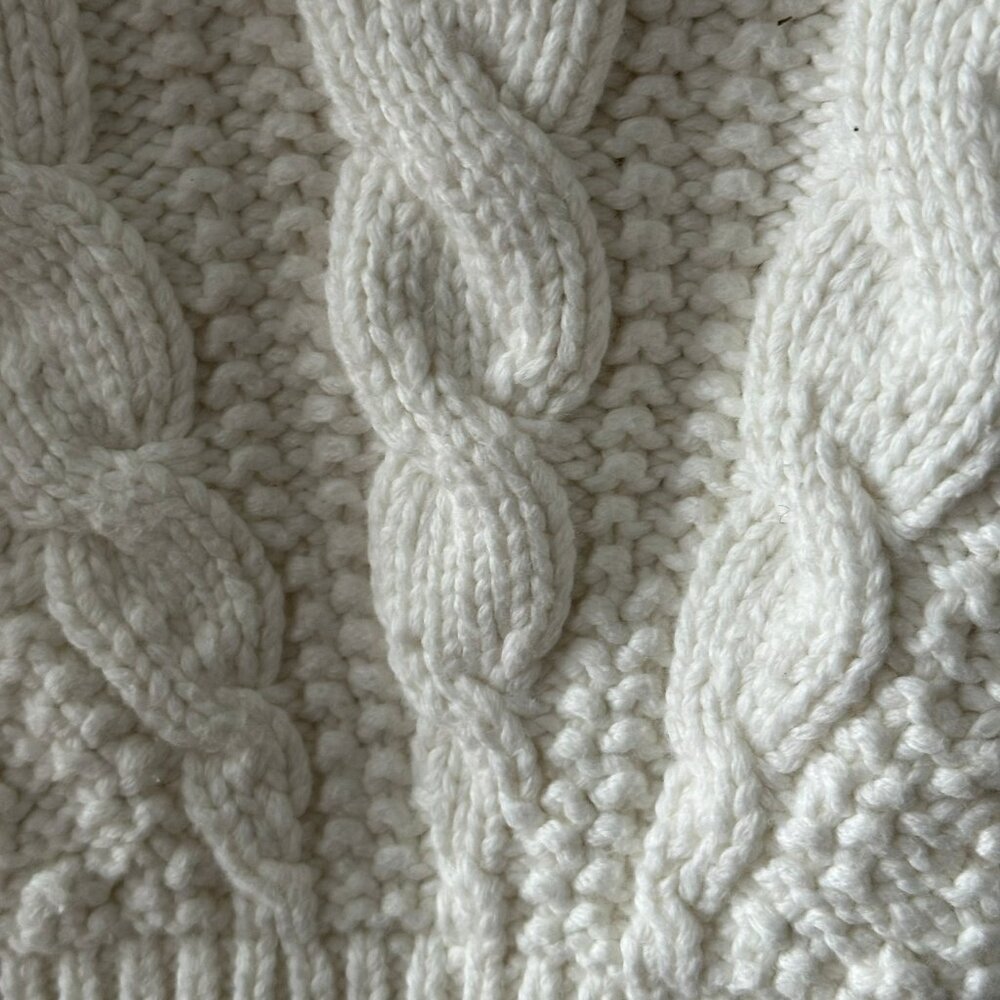 ๐คโจ Classic Banana Republic Cable Knit Sweater | Chunky Cozy White / Ivory โจ๐ค - Picture 5 of 6